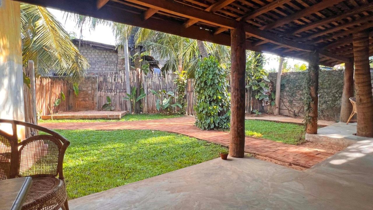 Nongu Home Trincomalee Luaran gambar